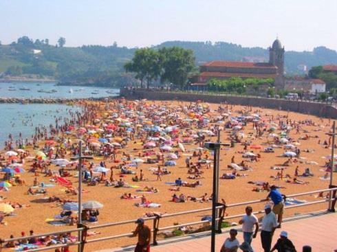 Precioso Apartamento En Luanco Junto A La Playa Buitenkant foto